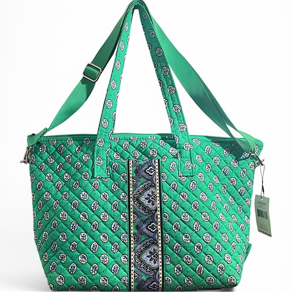 Vera Bradley Handbags - NWT Vera Bradley Cotton Lyla Crossbody Shoulder Bag Garden Leaf Green Pattern